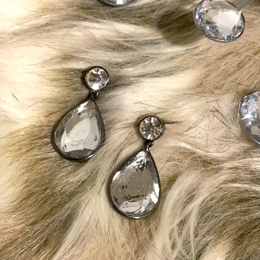 Vintage teardrop earrings on pewter tone base.